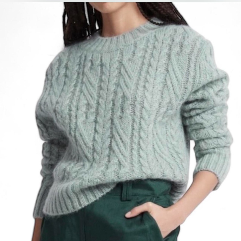 Jolie Cable Knit Sweater - Soft Green
